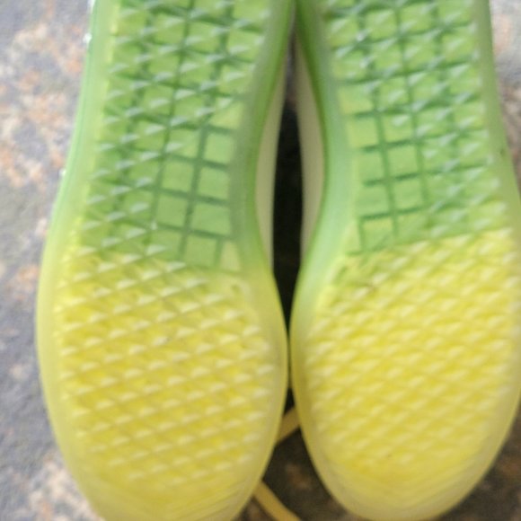 LOUIS VUITTON Luxembourg Samothrace Sneaker - Picture 9 of 10